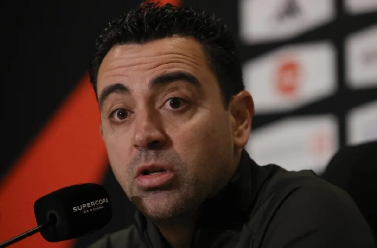 Xavi: “Messi estaba fichado; lo tiró atrás Laporta porque no quería una guerra con él”
