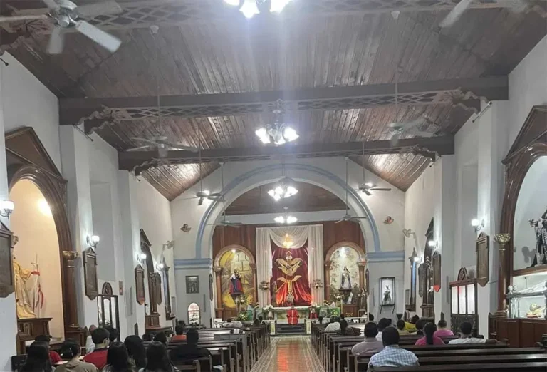 Bicentenaria Inmaculada Concepción clama apoyo para cambiar su endeble techo