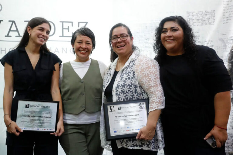 Periodistas mexicanas ganan premio Breach/Valdez por reconstruir tragedia migrante