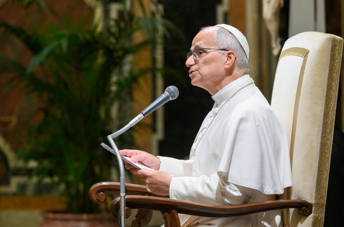 El papa pide el cese de las hostilidades en Oriente Medio tras los últimos bombardeos