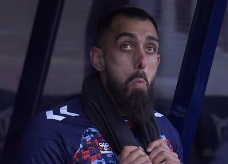 Borja Iglesias: «Me entristece que un futbolista homosexual no pueda salir del armario»