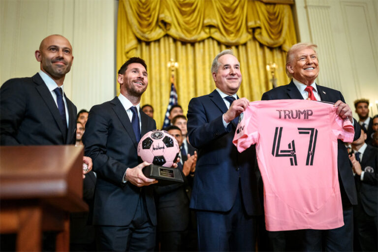 Trump: ¿Quién es mejor, Pelé o Messi? Yo creo que Messi»