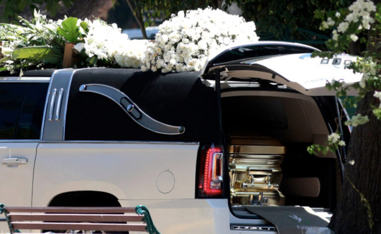 Ataúd dorado, música regional y mucha seguridad, el entierro de El Mencho en Guadalajara