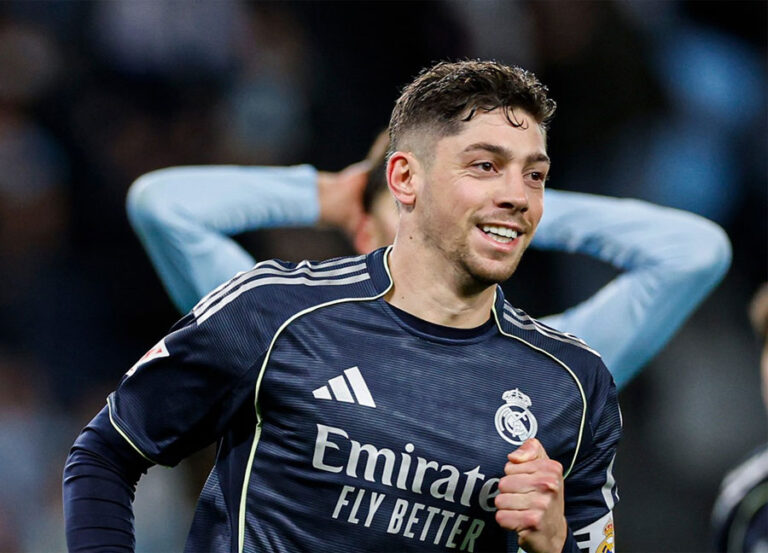 1-2. Valverde rescata al Madrid en el descuento