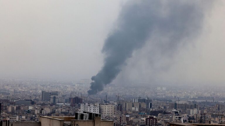 Un dron impacta una instalación diplomática de EEUU en Irak en medio de escalada regional