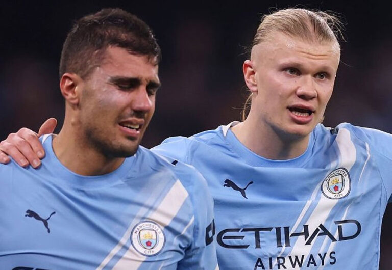 2-2. El City perdona y se deja media liga