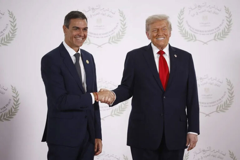 Trump llama a España «perdedora» y dice que el Gobierno de Sánchez «no trabaja en equipo»
