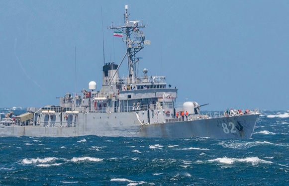 Estados Unidos destruye nueve buques de guerra iraníes, según Trump