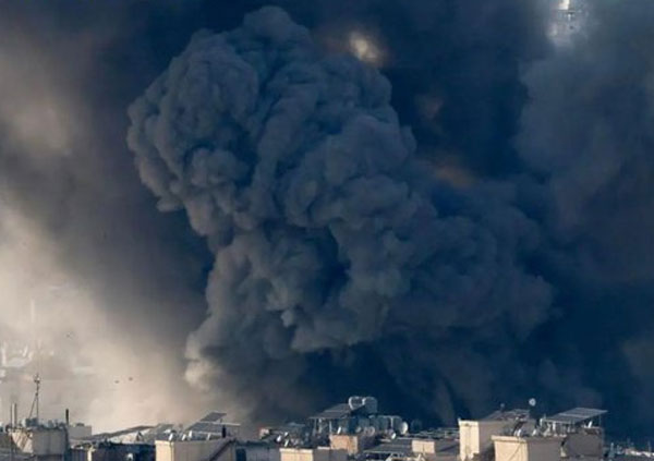 Israel dice que sus aviones han atacado el búnker subterráneo de Jameneí en Teherán